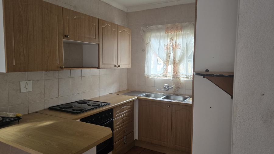2 Bedroom Property for Sale in Safari Gardens North West